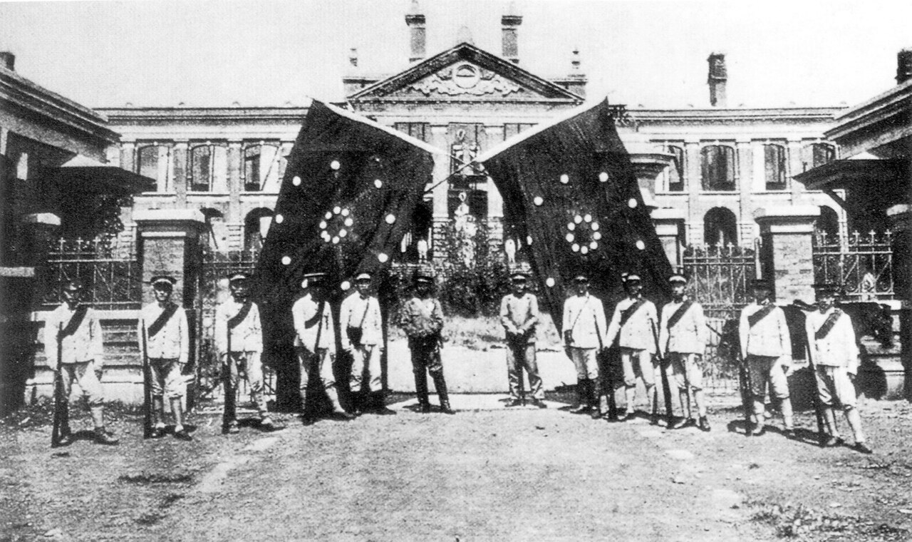 湖北軍政府門前
