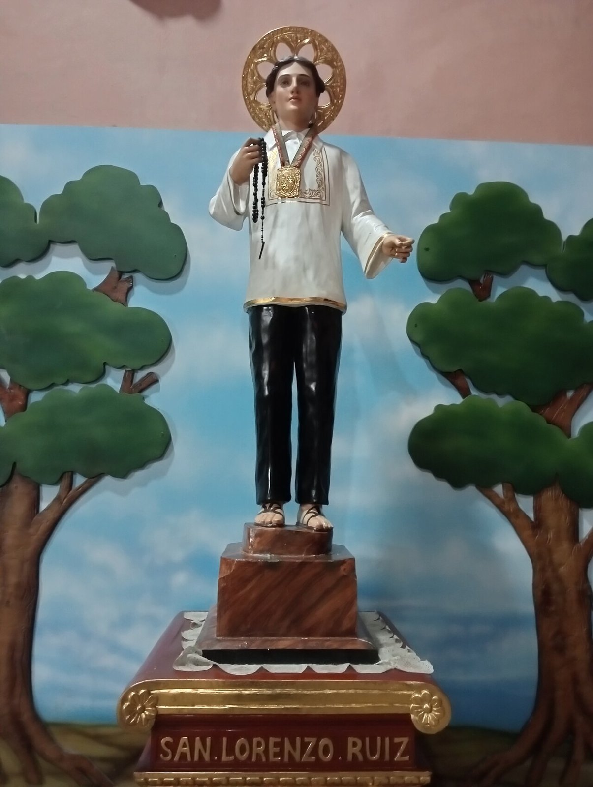 宾诺多教堂里的圣洛伦佐·鲁伊斯像