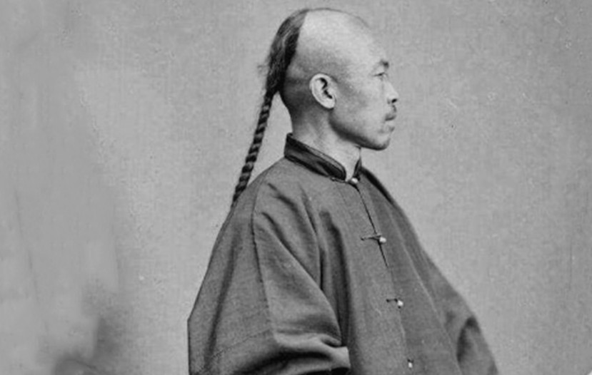 清代男子的辫发:前额剃光,脑后留发编辫